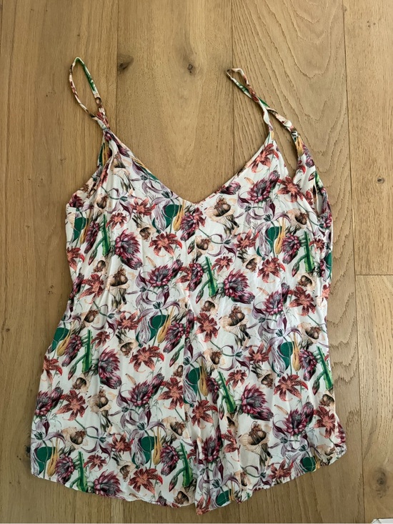 Beach Riot Pants - Beach Riot Floral V-Neck Cami - White with Pink & Green